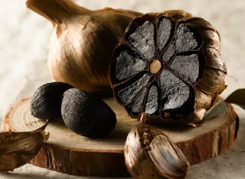 تصویر 1 از خرید سیر سیاه کیلویی + قیمت فروش استثنایی